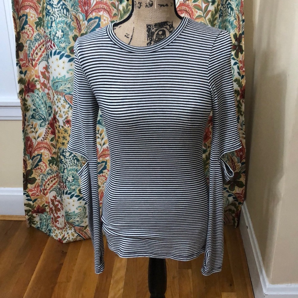 Philanthropy striped top with open elbows and thum